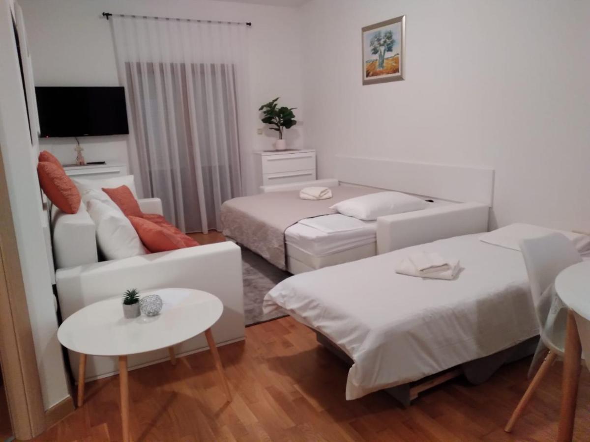 Marys Home Apartment Medugorje Екстериор снимка